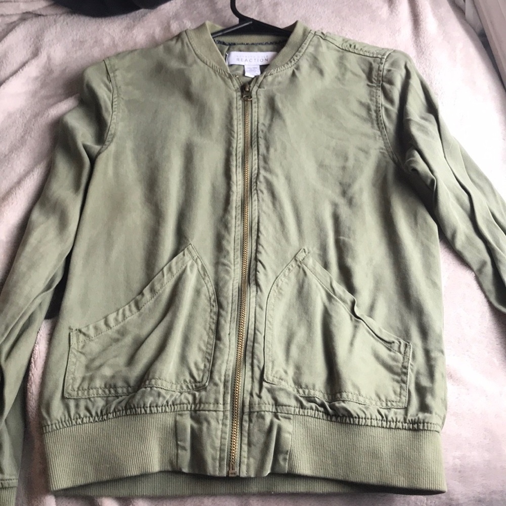 jacket - Picture 3 of 3